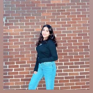 Meet your Posher, Malaak